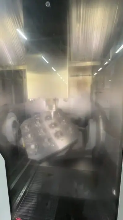 Hermle C 50 UP – 5-Achs-BAZ mit Palettenwechsler - Bild 2