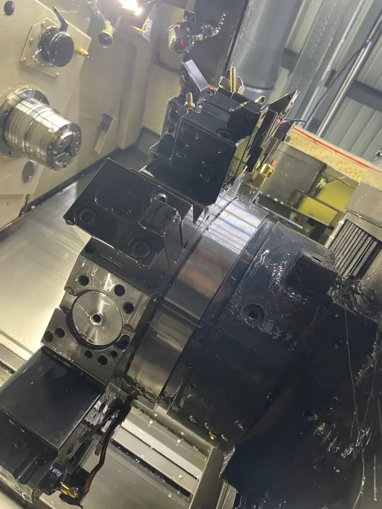 Nakamura NTJX mit Stäubli TX-200 Roboter - Bild 14