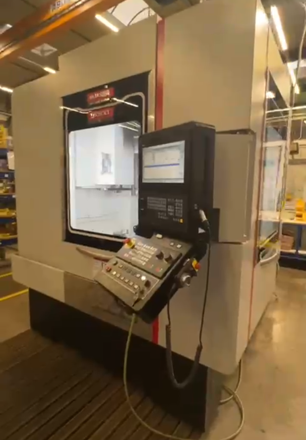 Quaser UX 500 (2022) - Gebrauchte CNC-Maschine