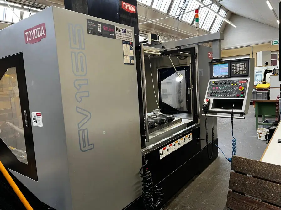 Toyoda FV 1165 (2016) - Gebrauchte CNC-Maschine