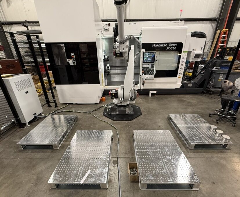 Robojob Pallet Load/Unload Bild 1